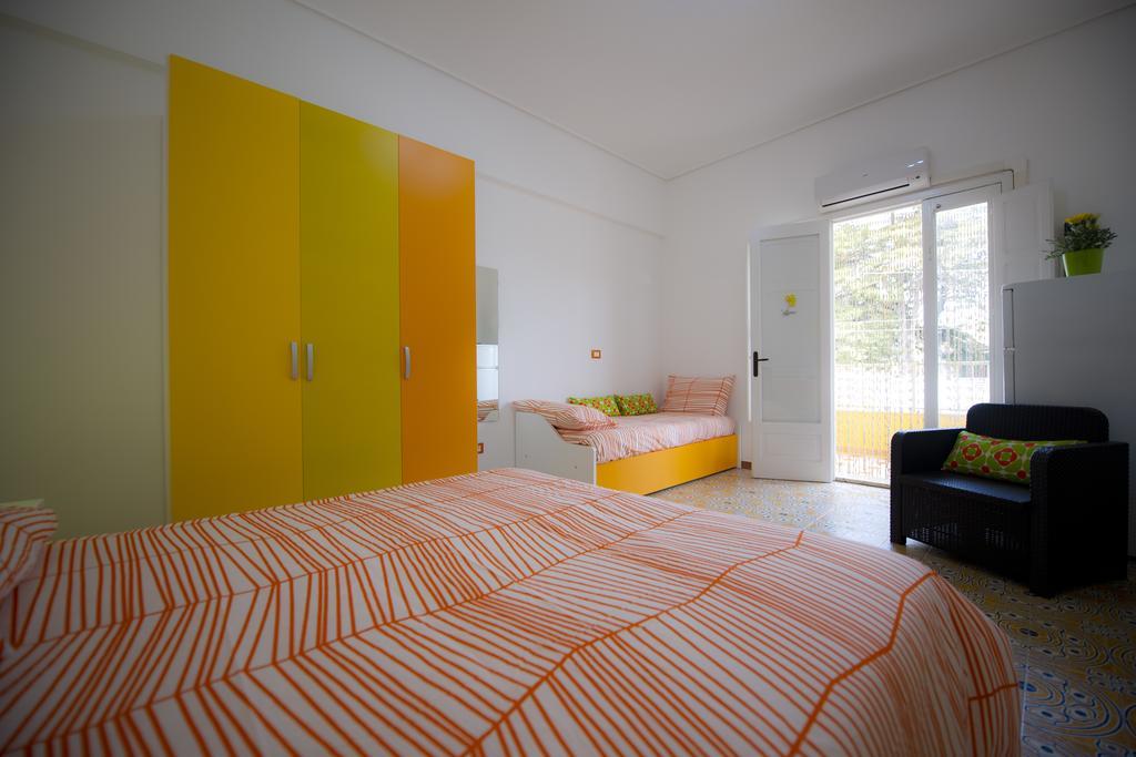 B&B Fiori Gialli Caucana Санта Кроче Камерина Стая снимка
